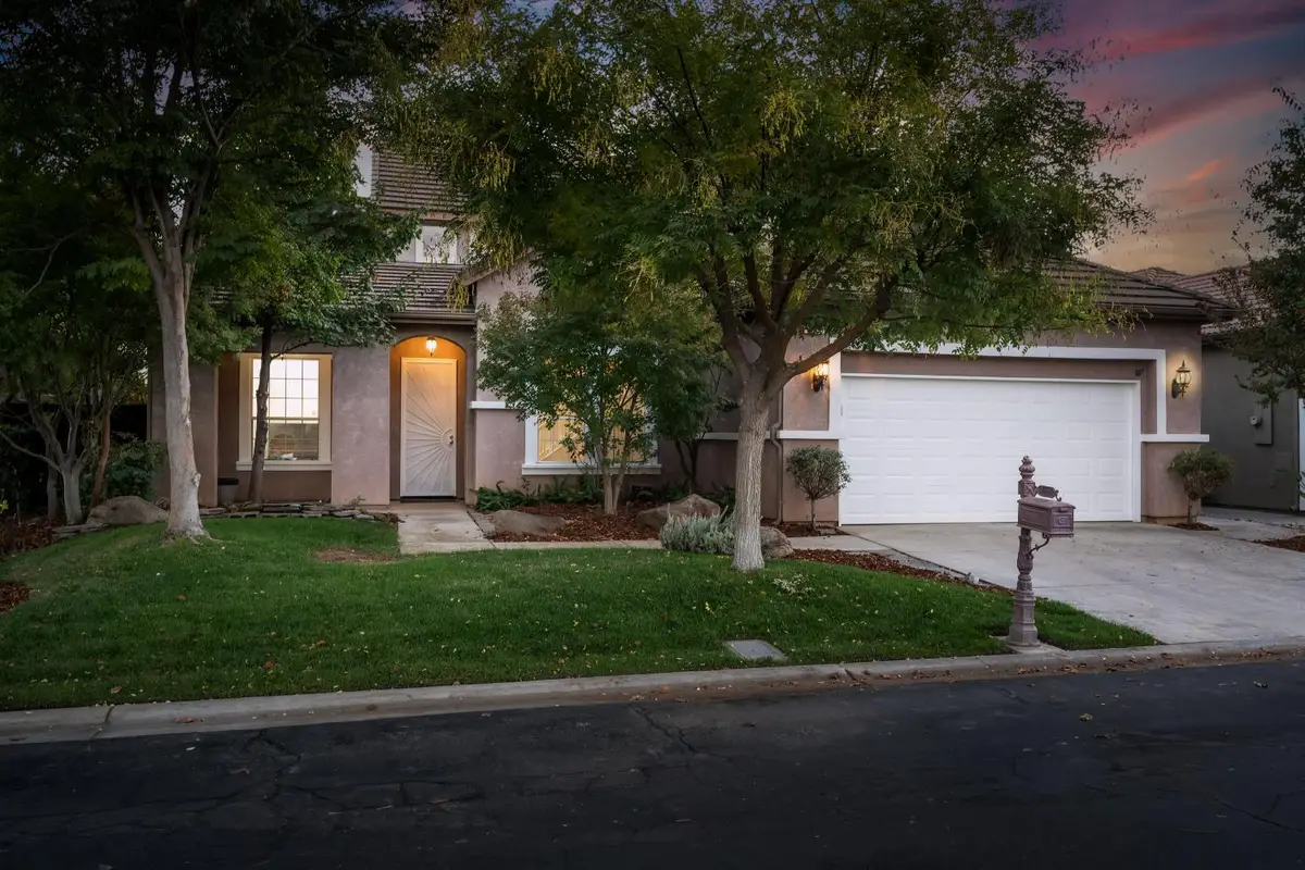 10873 E Clearwater Way, Clovis, CA 93619 - #1