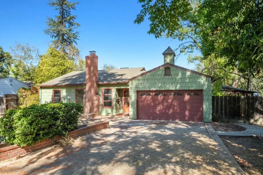 825 E Fedora Avenue, Fresno, CA 93704 - #2