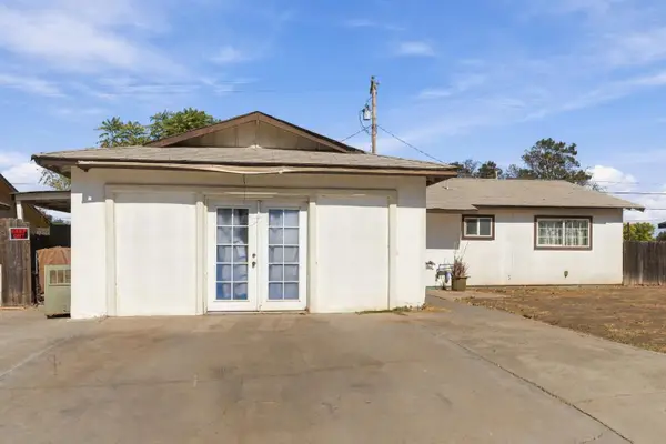 10208 Haven Lane, Hanford, CA 93230