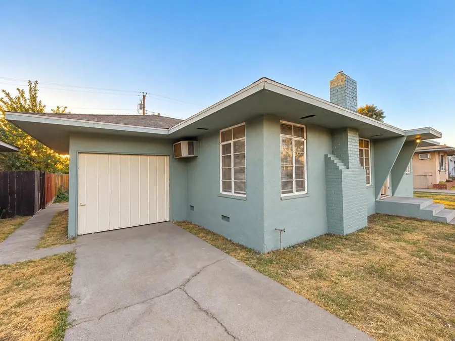 2545 N Millbrook Avenue, Fresno, CA 93703 - #3
