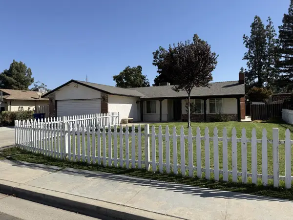 840 7th Avenue Drive, Kingsburg, CA 93631