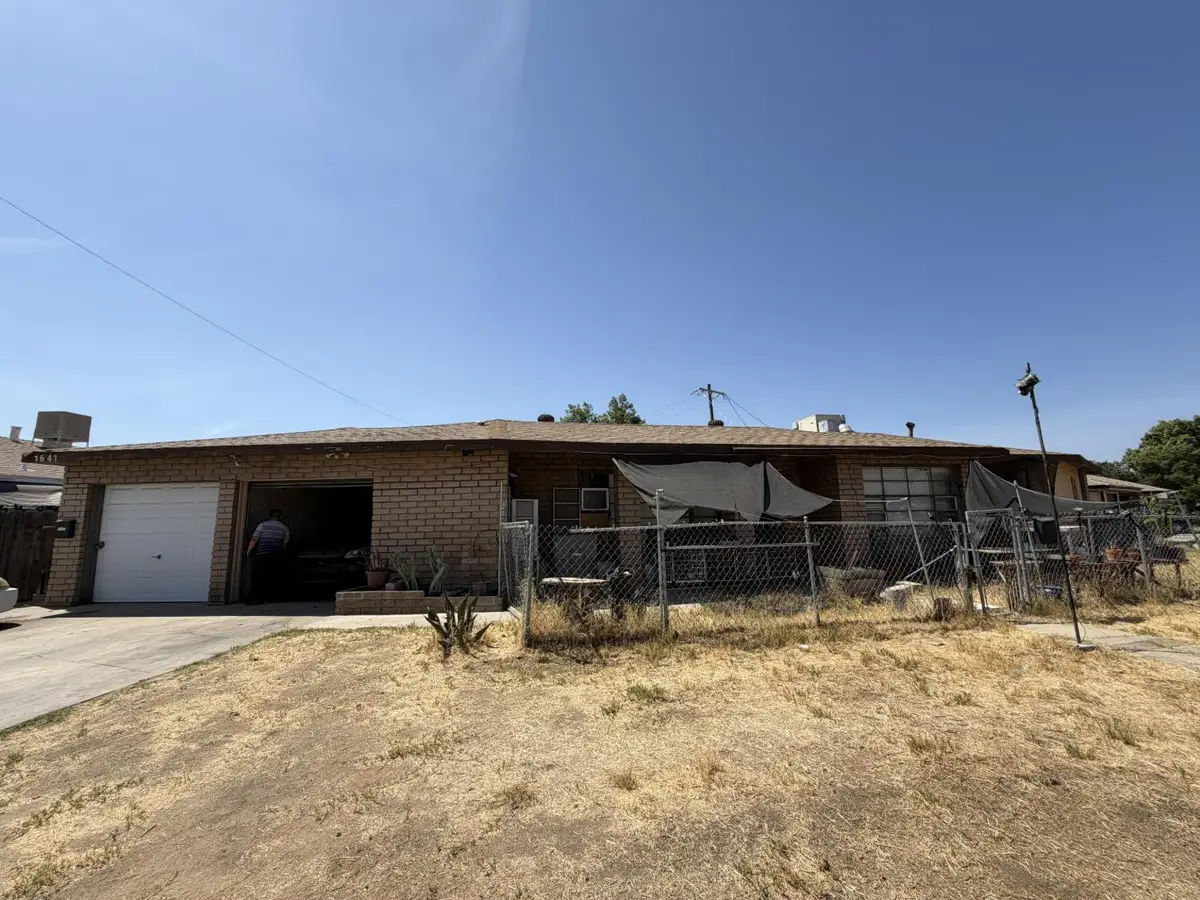 1639 N 6th Street, Fresno, CA 93703 - #1