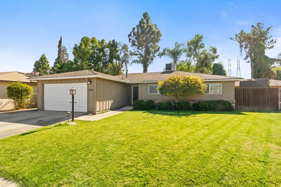 2031 W Donner Avenue, Fresno, CA 93705 - #3