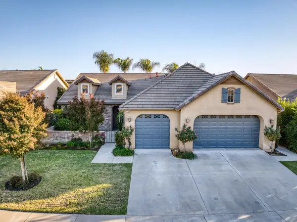 3244 Robinwood Avenue, Clovis, CA 93619
