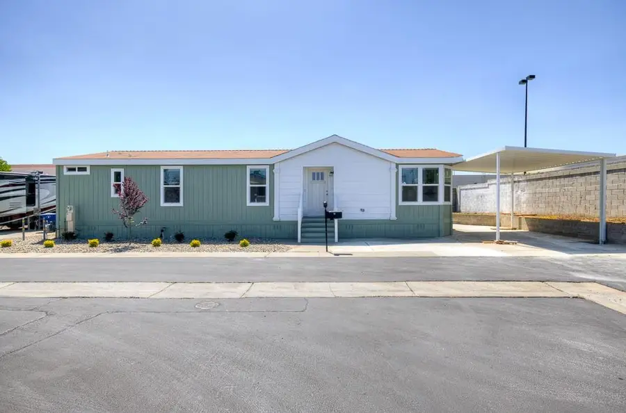1650 Villa Avenue #48, Clovis, CA 93612 - #2