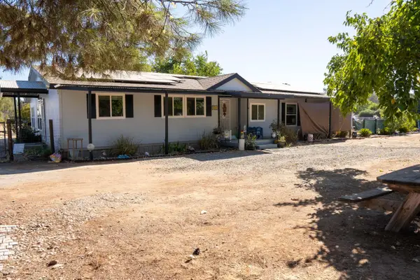 6136 N Bethel Avenue, Clovis, CA 93619