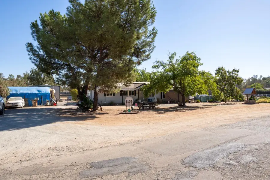 6136 N Bethel Avenue, Clovis, CA 93619 - #2