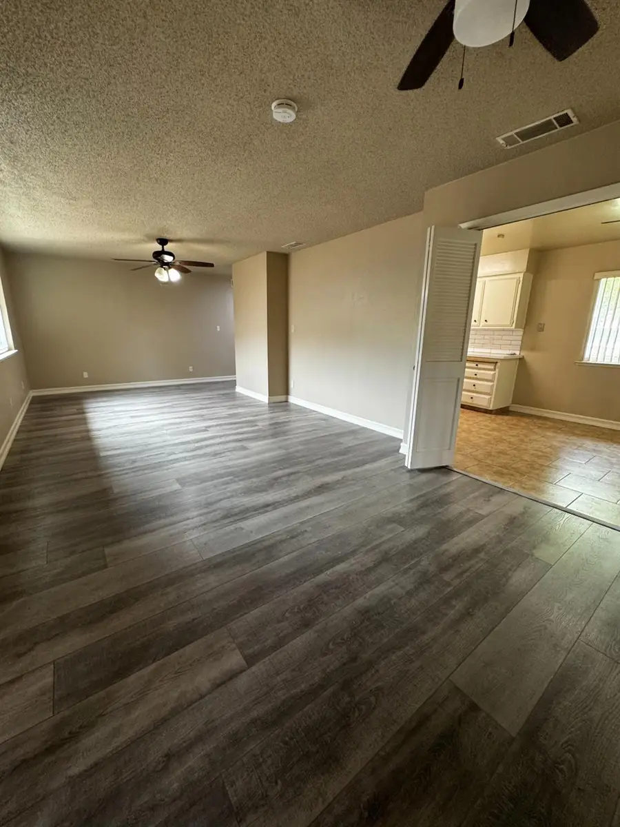 5780 N 8th Street, Fresno, CA 93710 - #2