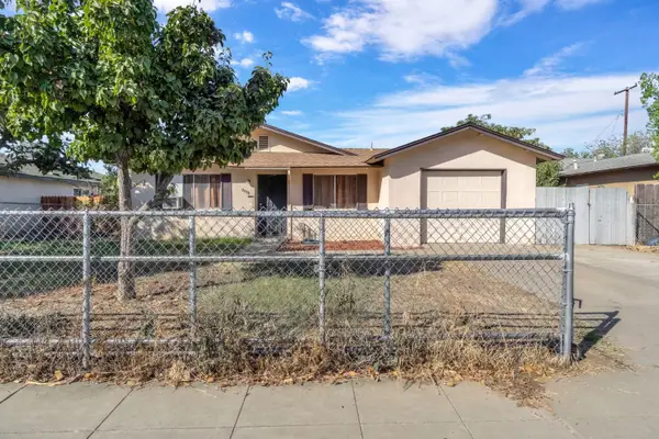 3343 N Purdue Avenue, Fresno, CA 93727