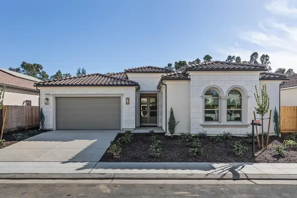 2946 Trenton Avenue, Clovis, CA 93619