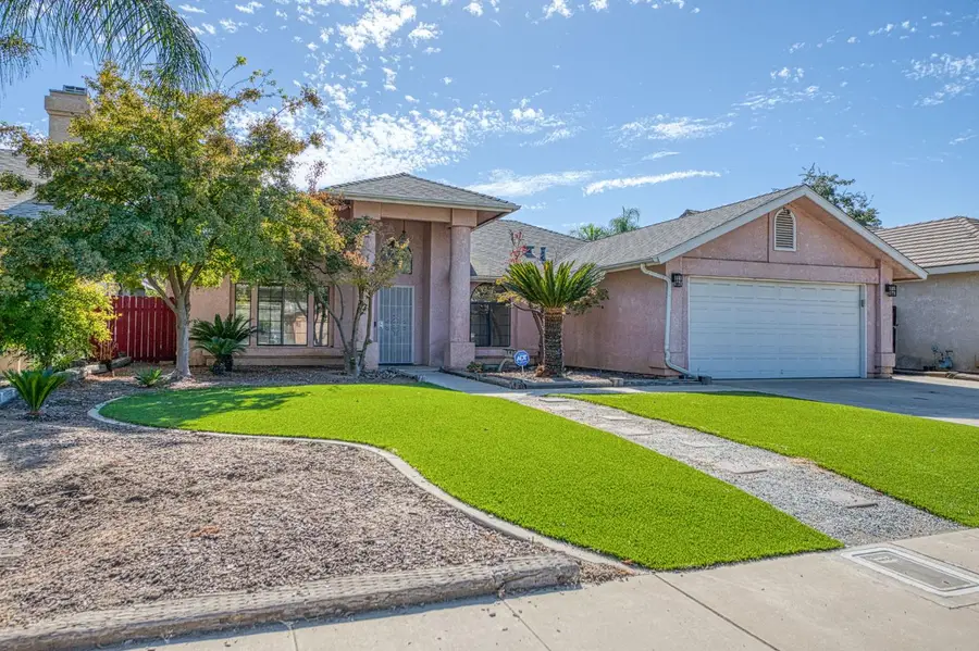 1339 W Henley Creek Road, Reedley, CA 93654 - #2