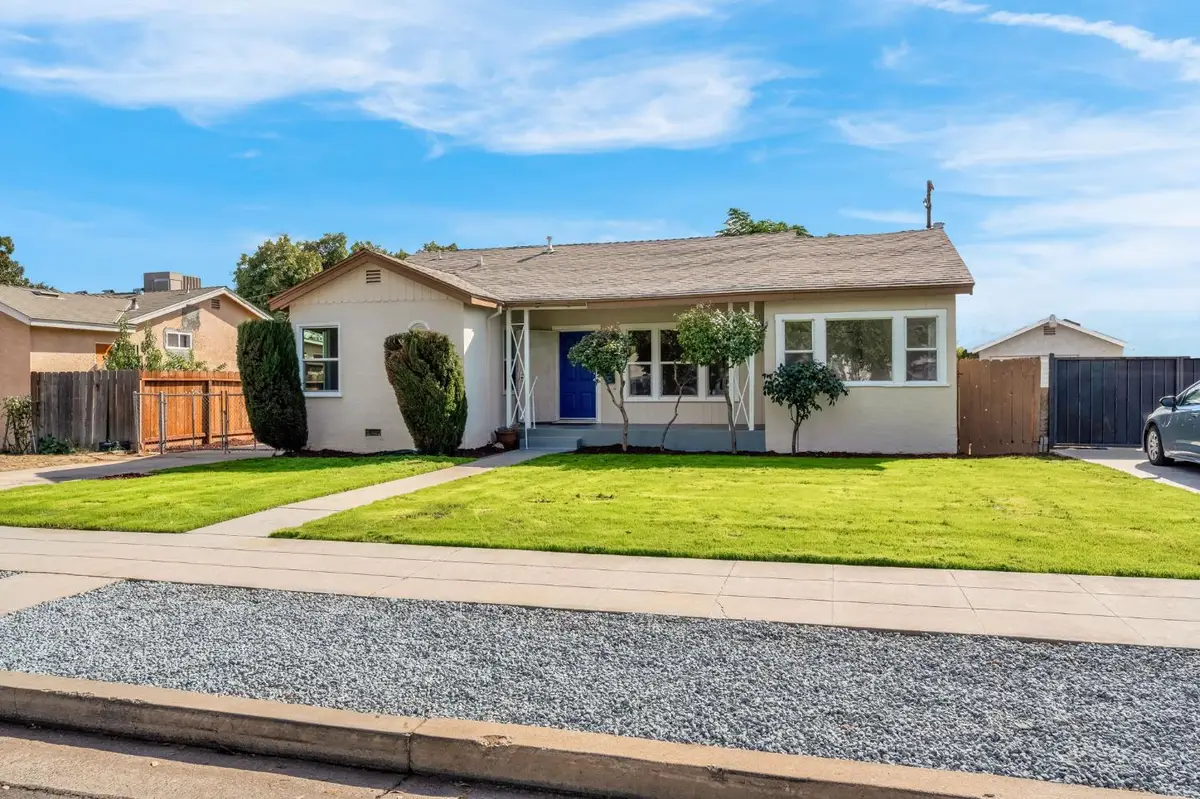 3602 E Hedges Avenue, Fresno, CA 93703 - #1