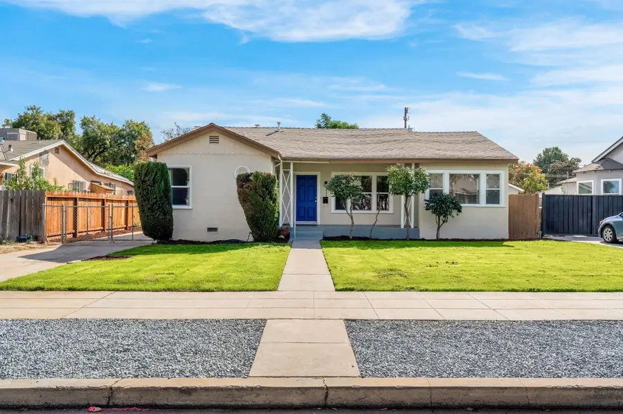 3602 E Hedges Avenue, Fresno, CA 93703 - #2