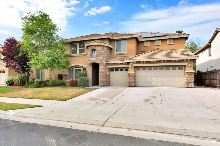 1823 Houston Avenue, Clovis, CA 93619 - #3