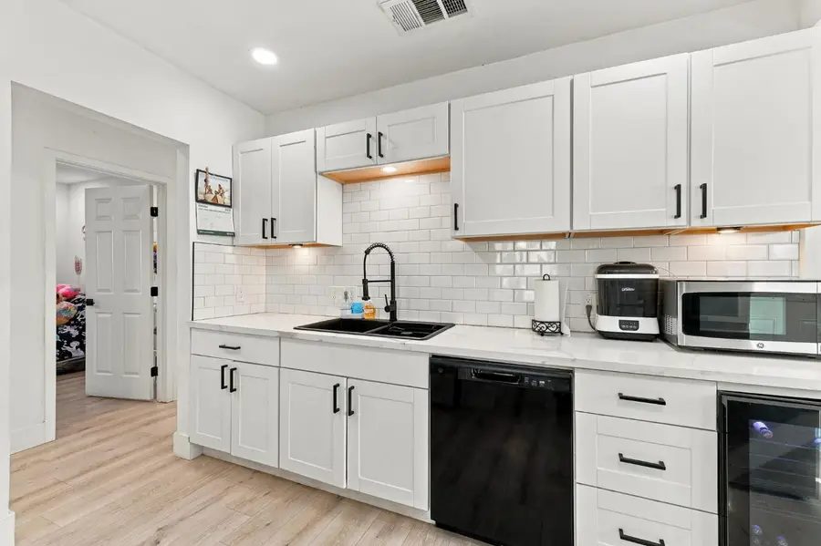 920 N Adoline Avenue, Fresno, CA 93728 - #3