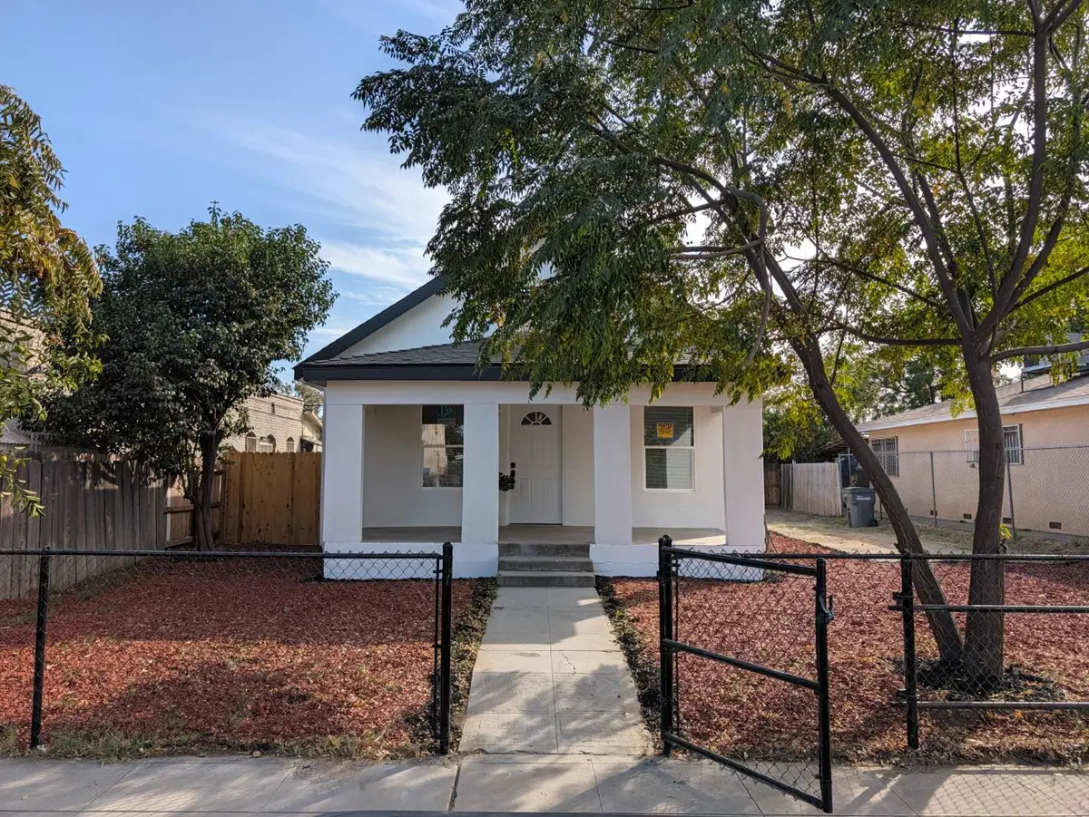 2060 E Clay Avenue, Fresno, CA 93701 - #1