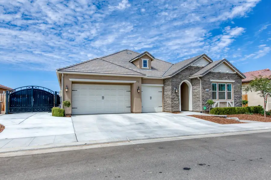 3965 Buckingham Avenue, Clovis, CA 93619 - #3