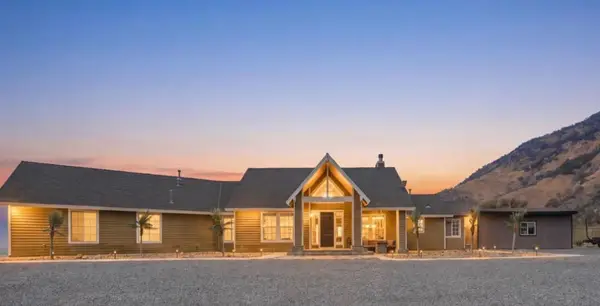 1830 Elwood Road, Yokuts Valley, CA 93675
