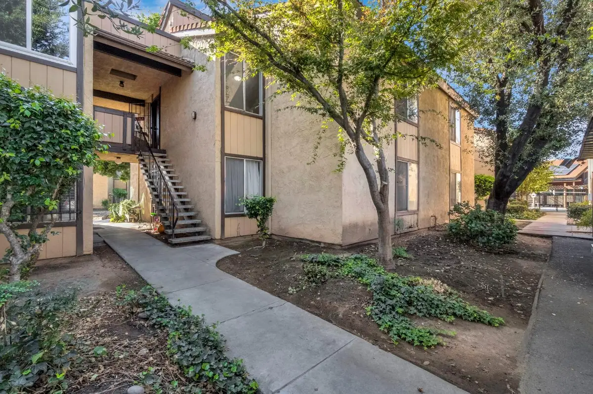 1550 W Ashlan Avenue #208, Fresno, CA 93705 - #1