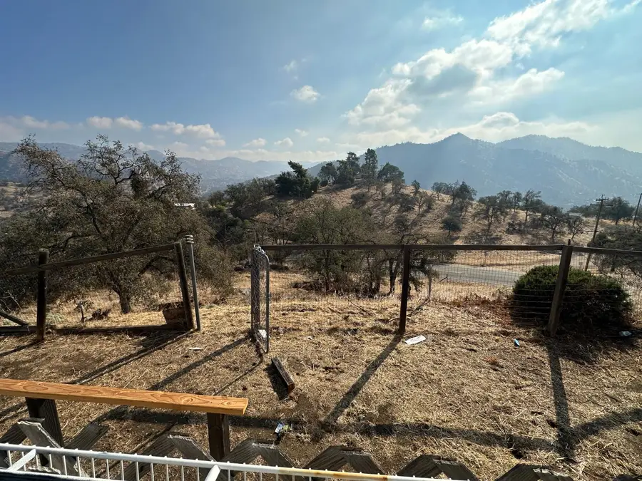 35456 George Smith Rd, Yokuts Valley, CA 93675 - #3