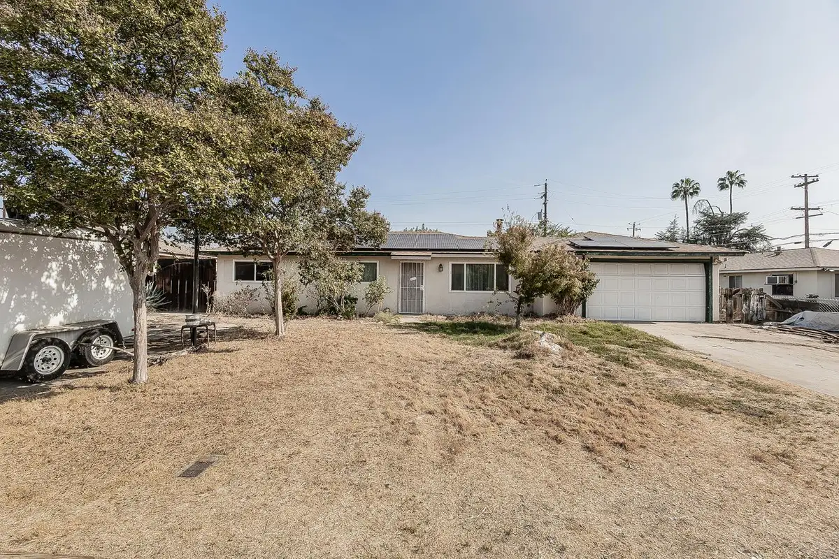 4038 N Argyle Avenue, Fresno, CA 93727 - #1