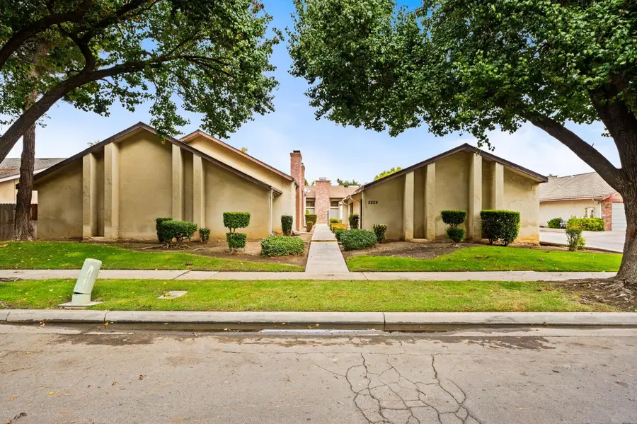 5229 E Lyell Avenue, Fresno, CA 93727 - #2