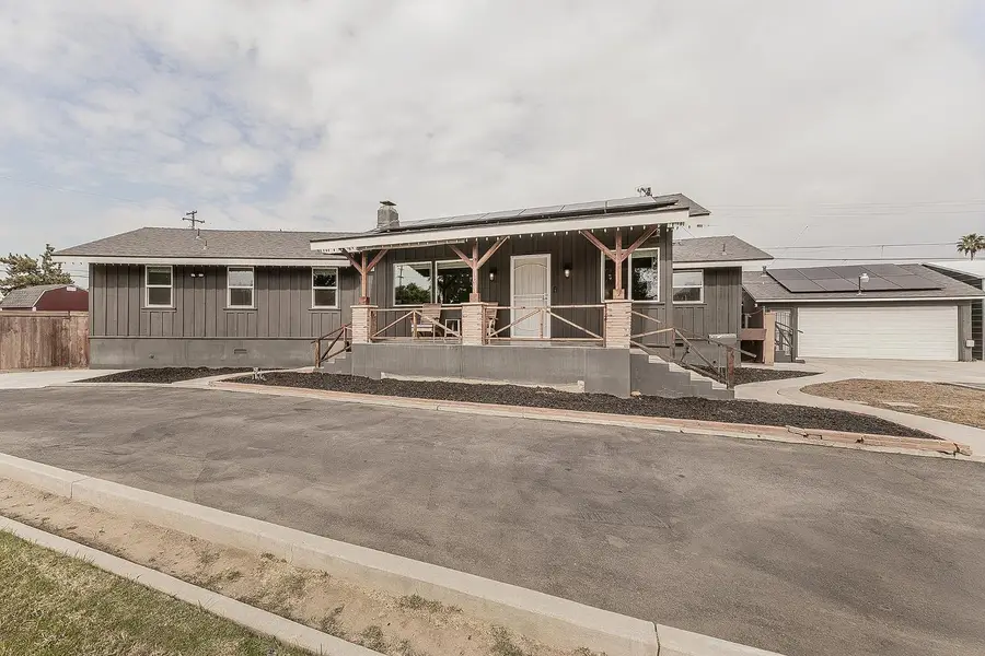 4863 E Iowa Avenue, Fresno, CA 93727 - #3