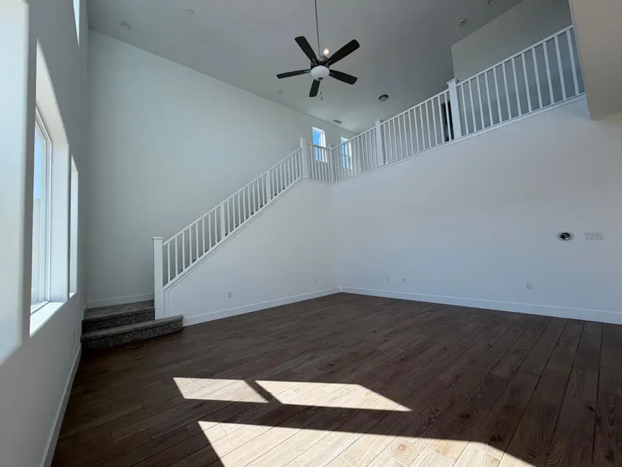 2859 E Veranda Dr, Fresno, CA 93730 - #2