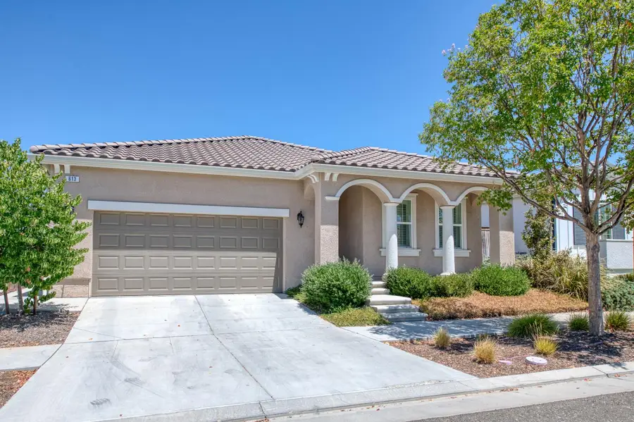613 Wood Crest Avenue, Madera, CA 93636 - #2