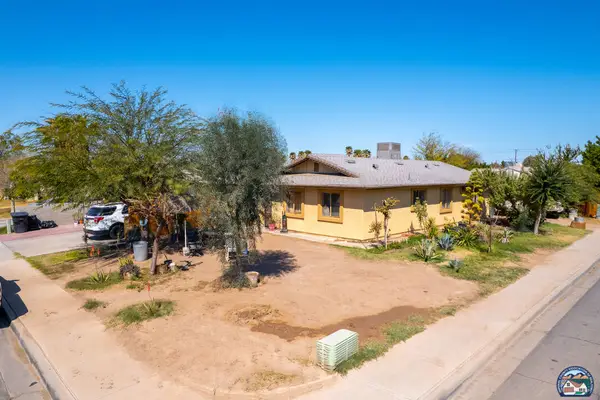 977 Salvador Guilin St, Calexico, CA 92231