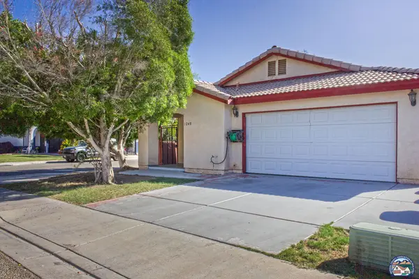 1248   Meadow Dr, Calexico, CA 92231