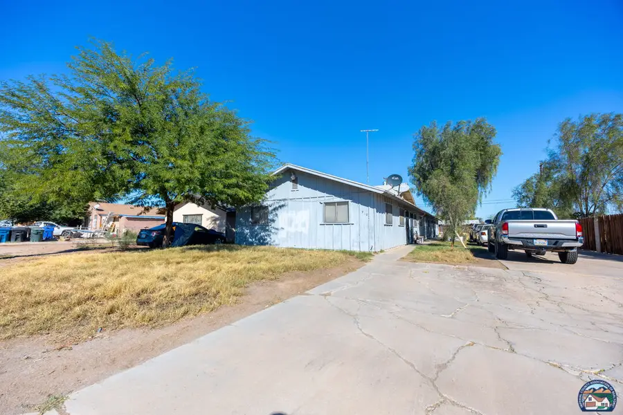 316 W Barbara St, Calipatria, CA 92233 - #2