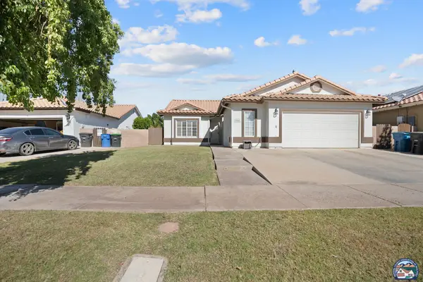 1966   Farmer Dr, El Centro, CA 92243