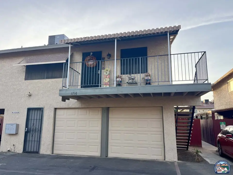 1716 W Brighton Ave, El Centro, CA 92243 - Image #1