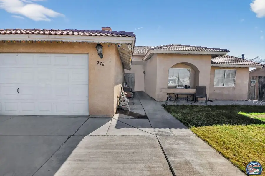 296   Winchester Ln, Imperial, CA 92251 - Image #2