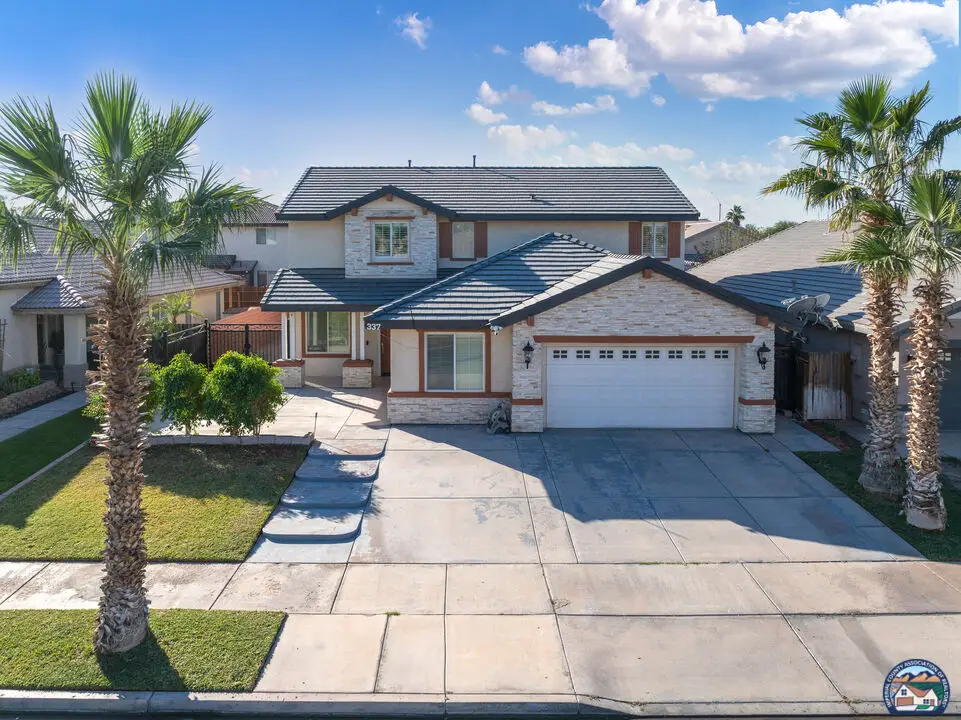 337 Countryside Dr, El Centro, CA 92243 - Image #1