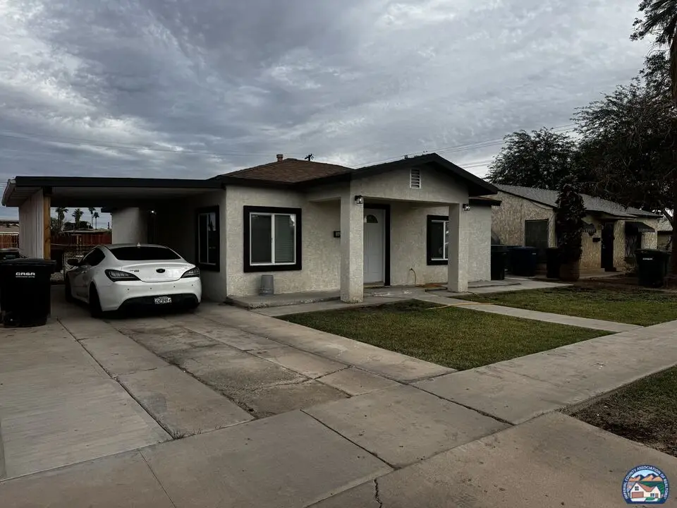 108 W Holt Ave, El Centro, CA 92243 - Image #1