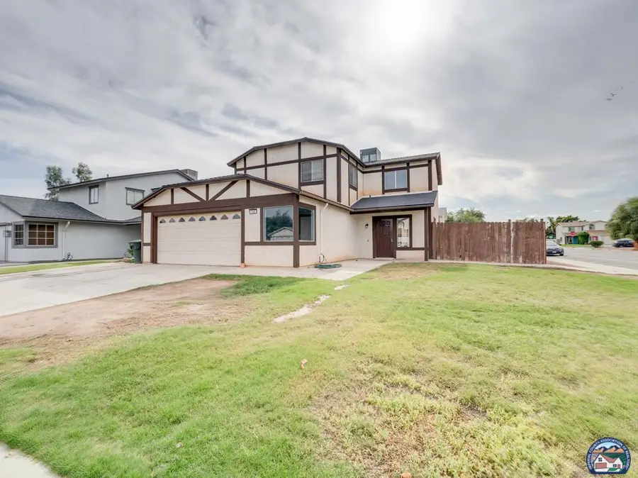 2491 W Elm Ave, El Centro, CA 92243 - Image #2