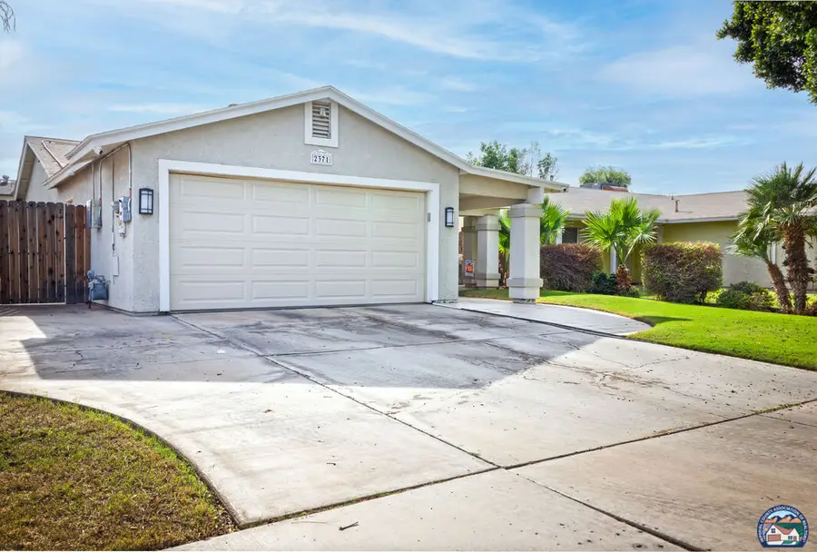 2371  W Heil Ave, El Centro, CA 92243 - Image #2