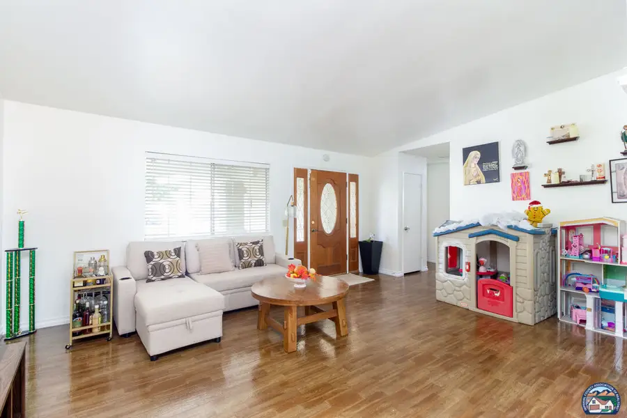 2371  W Heil Ave, El Centro, CA 92243 - Image #3