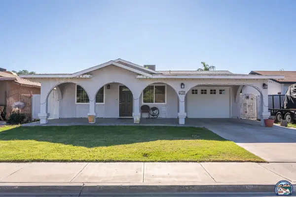 956 Salvador Guilin St, Calexico, CA 92231