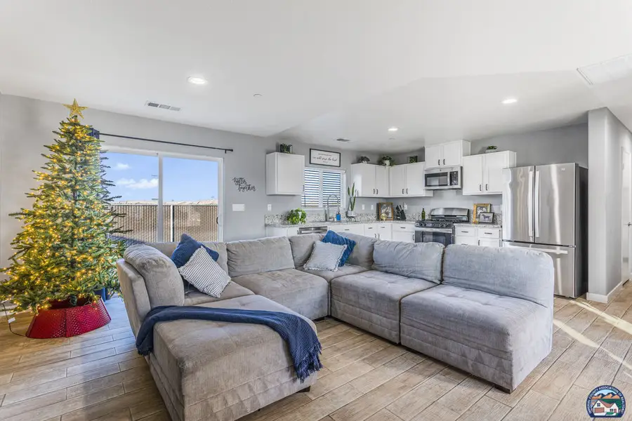 517  S Rosser Ct, Imperial, CA 92251 - Image #2