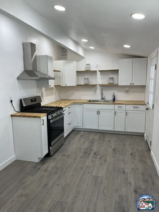 1111   Cottonwood Dr, El Centro, CA 92243 - Image #3