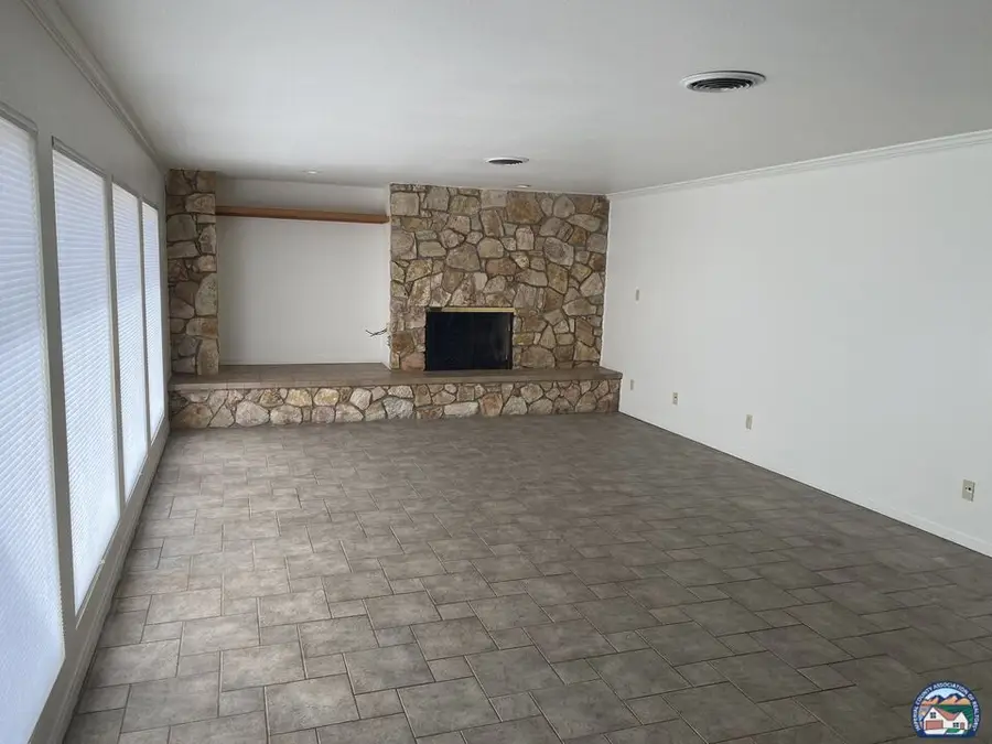 199 S Santa Rosa Rd, El Centro, CA 92243 - Image #3