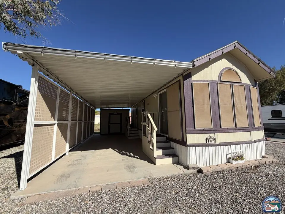 1716 Sunbeam Lake Dr, El Centro, CA 92243 - Image #1