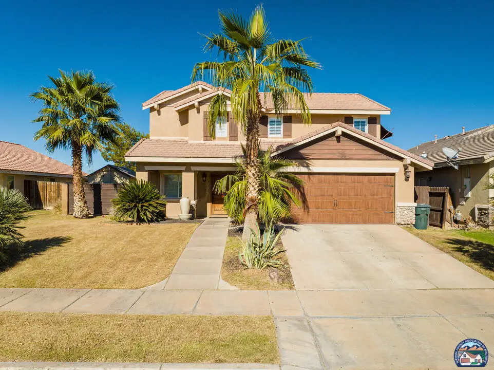 376 Willow Bend Dr, El Centro, CA 92243 - Image #1