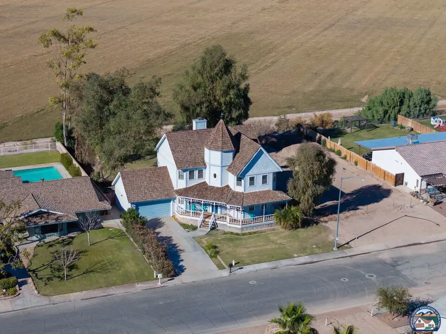 1023 Crestview Dr, Brawley, CA 92227 - Image #3