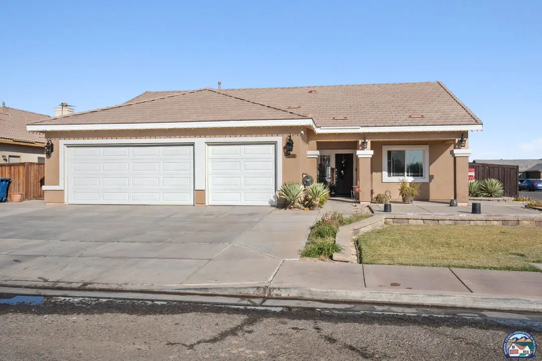 270  W Tampico Dr, Imperial, CA 92251 - Image #1