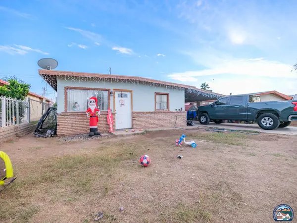 471  E State St, El Centro, CA 92243