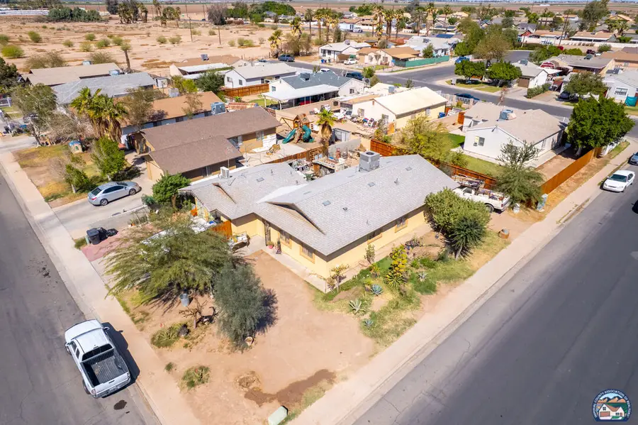 977   Salvador Guilin St, Calexico, CA 92231 - #2